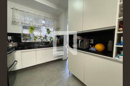 Cozinha de apartamento à venda com 2 quartos, 138m² em Sion, Belo Horizonte