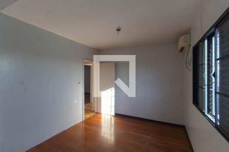 Quarto 2 de casa à venda com 3 quartos, 125m² em Vila Nova, Novo Hamburgo