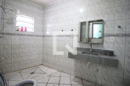 Banheiro Social de casa para alugar com 1 quarto, 50m² em Padroeira, Osasco
