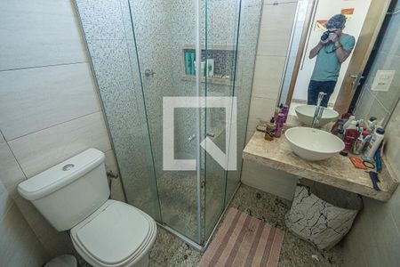 Banheiro de apartamento à venda com 3 quartos, 150m² em Santa Monica, Belo Horizonte