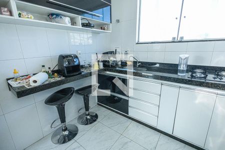Cozinha de apartamento à venda com 3 quartos, 150m² em Santa Monica, Belo Horizonte