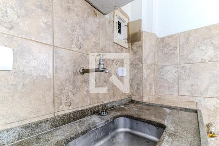 Cozinha de kitnet/studio para alugar com 1 quarto, 60m² em Santa Ifigênia, São Paulo