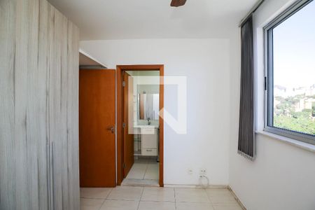 Quarto de apartamento à venda com 2 quartos, 65m² em Havaí, Belo Horizonte