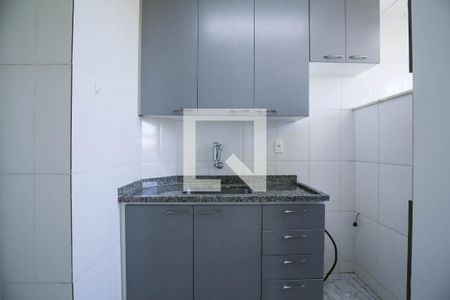 Cozinha de apartamento à venda com 2 quartos, 65m² em Havaí, Belo Horizonte