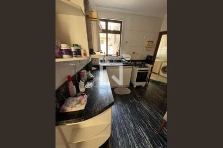 Apartamento para alugar com 4 quartos, 220m² em Nova Floresta, Belo Horizonte