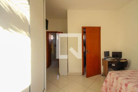 Casa à venda com 3 quartos, 116m² em Santa Branca, Belo Horizonte