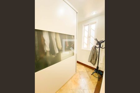 Casa à venda com 3 quartos, 330m² em Copacabana, Belo Horizonte