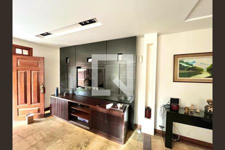 Casa à venda com 5 quartos, 392m² em Itapoã, Belo Horizonte