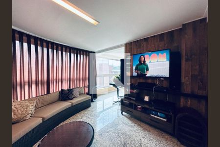 Apartamento à venda com 4 quartos, 208m² em Buritis, Belo Horizonte