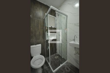 Banheiro de apartamento para alugar com 2 quartos, 40m² em Vila Nelson, São Paulo