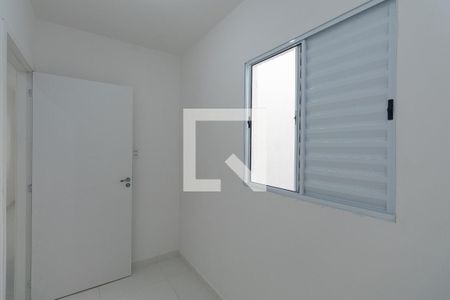 Quarto 1 de apartamento para alugar com 2 quartos, 40m² em Vila Nelson, São Paulo