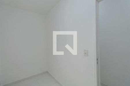 Quarto 1 de apartamento para alugar com 2 quartos, 40m² em Vila Nelson, São Paulo