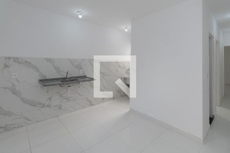 Sala / Cozinha de apartamento para alugar com 2 quartos, 40m² em Vila Nelson, São Paulo