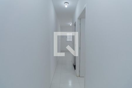 Corredor de apartamento para alugar com 2 quartos, 40m² em Vila Nelson, São Paulo