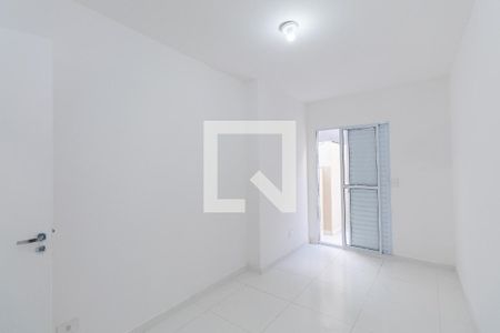Quarto 2 de apartamento para alugar com 2 quartos, 50m² em Vila Nelson, São Paulo