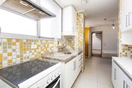 Cozinha de apartamento à venda com 2 quartos, 280m² em Bela Vista, São Paulo