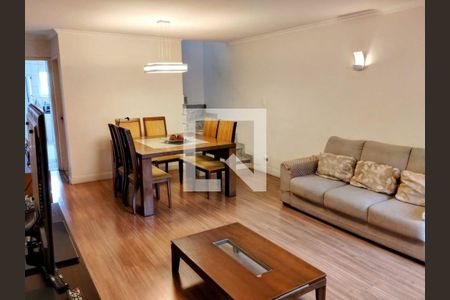 Casa à venda com 4 quartos, 180m² em Vila Paiva, São Paulo