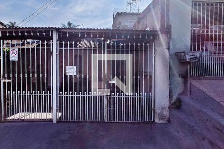 Fachada de casa para alugar com 1 quarto, 45m² em Vila Ester (zona Norte), São Paulo