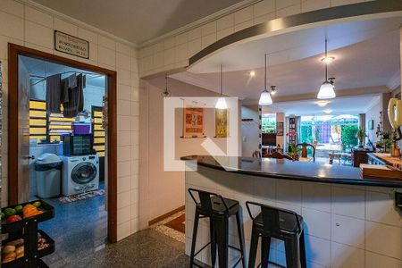 Cozinha de casa à venda com 4 quartos, 189m² em Vila Madalena, São Paulo