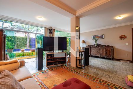 Sala de casa à venda com 4 quartos, 189m² em Vila Madalena, São Paulo