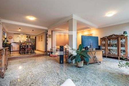 Sala de casa à venda com 4 quartos, 189m² em Vila Madalena, São Paulo