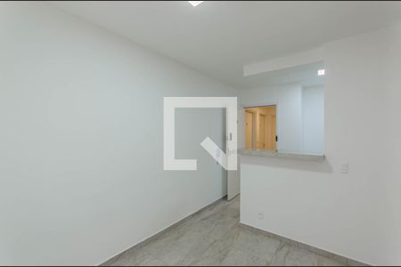 Sala de apartamento para alugar com 2 quartos, 34m² em Cambuci, São Paulo