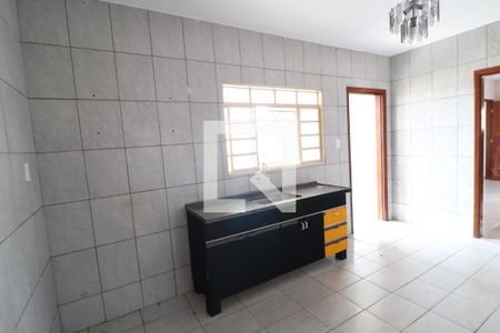 Cozinha de apartamento para alugar com 2 quartos, 99m² em Custódio Pereira, Uberlândia