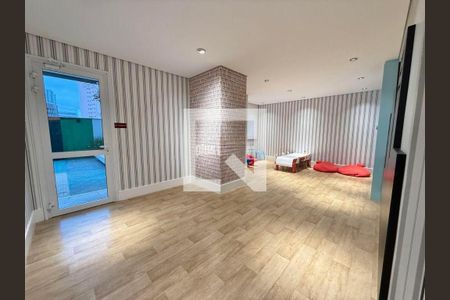 Apartamento à venda com 2 quartos, 68m² em Pompeia, São Paulo