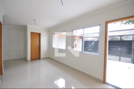 Sala de casa à venda com 2 quartos, 69m² em Vila Constança, São Paulo