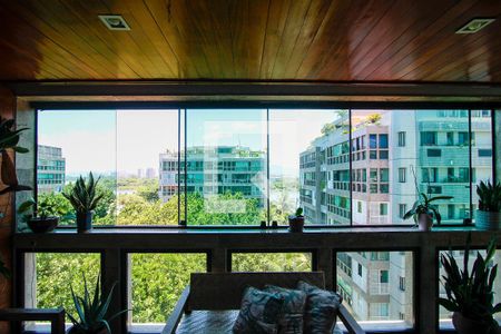 Varanda Sala de apartamento à venda com 4 quartos, 182m² em Barra da Tijuca, Rio de Janeiro