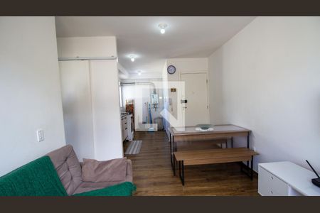 Sala de apartamento para alugar com 2 quartos, 43m² em Recreio dos Bandeirantes, Rio de Janeiro