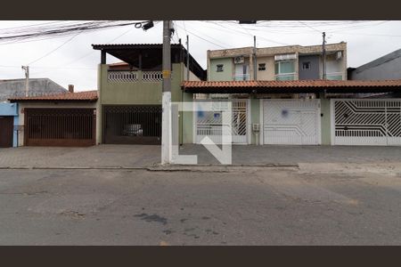 Fachada de casa à venda com 3 quartos, 182m² em Vila Guilhermina, São Paulo