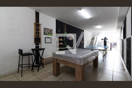 Garagem de casa à venda com 3 quartos, 182m² em Vila Guilhermina, São Paulo