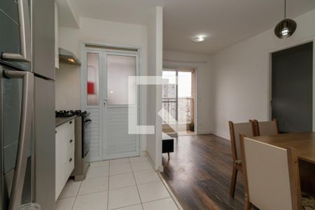 Sala de apartamento à venda com 2 quartos, 41m² em Sítio da Figueira, São Paulo