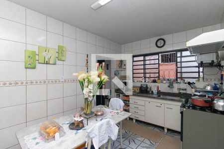 Cozinha 2 de casa à venda com 4 quartos, 240m² em Vila Germinal, São Paulo