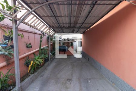 Garagem de casa à venda com 4 quartos, 240m² em Vila Germinal, São Paulo