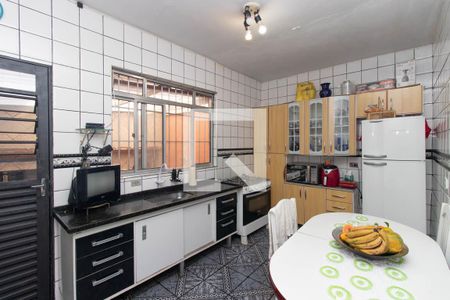 Cozinha 1 de casa à venda com 4 quartos, 240m² em Vila Germinal, São Paulo
