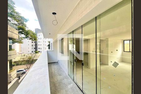 varanda de apartamento à venda com 4 quartos, 135m² em Liberdade, Belo Horizonte
