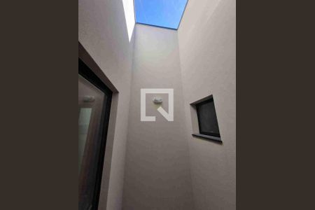 Casa à venda com 3 quartos, 140m² em Vila Romero, São Paulo
