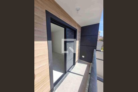 Casa à venda com 3 quartos, 140m² em Vila Romero, São Paulo