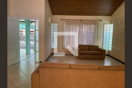 Casa à venda com 4 quartos, 319m² em São Francisco, Niterói