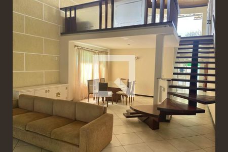 Casa à venda com 4 quartos, 319m² em São Francisco, Niterói