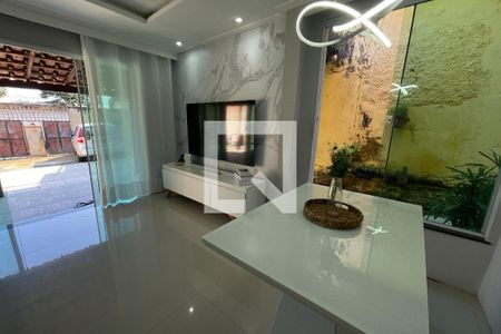 Sala de casa para alugar com 2 quartos, 70m² em Vila Leopoldina, Duque de Caxias