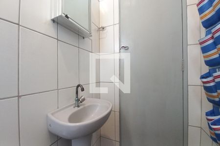Banheiro de casa para alugar com 2 quartos, 70m² em Jardim Londres, Campinas