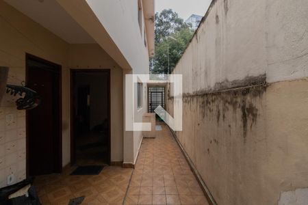 Quintal de casa à venda com 3 quartos, 230m² em Vila Salete, São Paulo