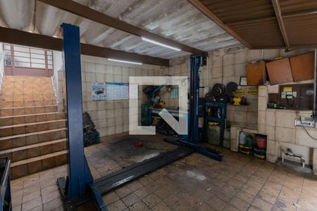 Garagem de casa à venda com 3 quartos, 230m² em Vila Salete, São Paulo