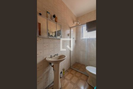 Banheiro 1 de casa à venda com 3 quartos, 230m² em Vila Salete, São Paulo