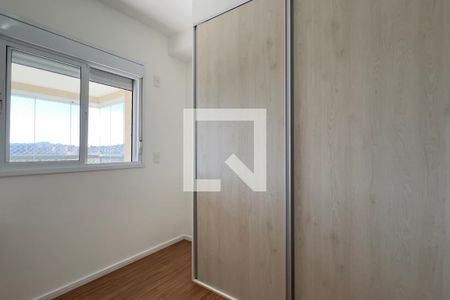 Quarto de apartamento à venda com 2 quartos, 68m² em Jardim Flor da Montanha, Guarulhos