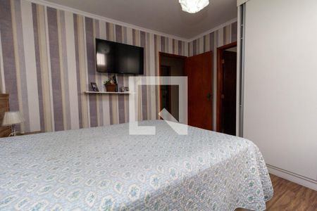 Suíte 1 de casa para alugar com 4 quartos, 250m² em Vila Nhocuné, São Paulo