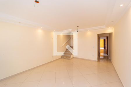 Sala de casa à venda com 3 quartos, 120m² em Vila Nhocuné, São Paulo